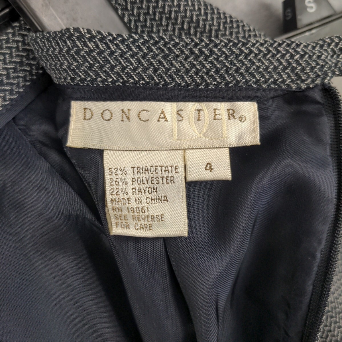 Doncaster Herringbone Button Up Blazer Jacket & S… - image 12