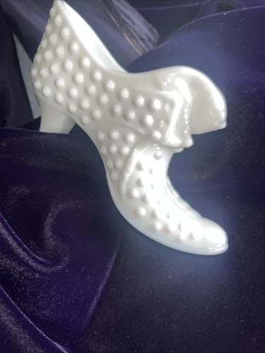 Vintage FENTON CAT HEAD Milk Glass Slipper Shoe Hobnail 6"