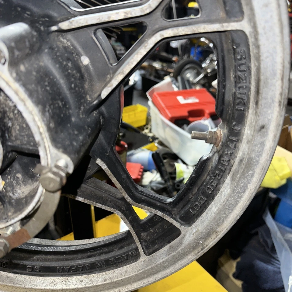 Rear Wheel 17” X 2.5” 1982 Suzuki GS1100G 64100-49810-291 - Image 2 of 4