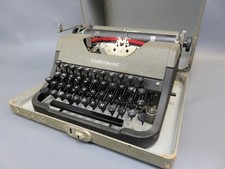 Vintage 1950's Underwood Champion Portable Typewriter With Case  thumbnail