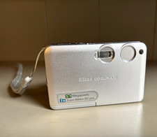 Nikon COOLPIX S1 working Compact Digital Camera 5.1MP new battery