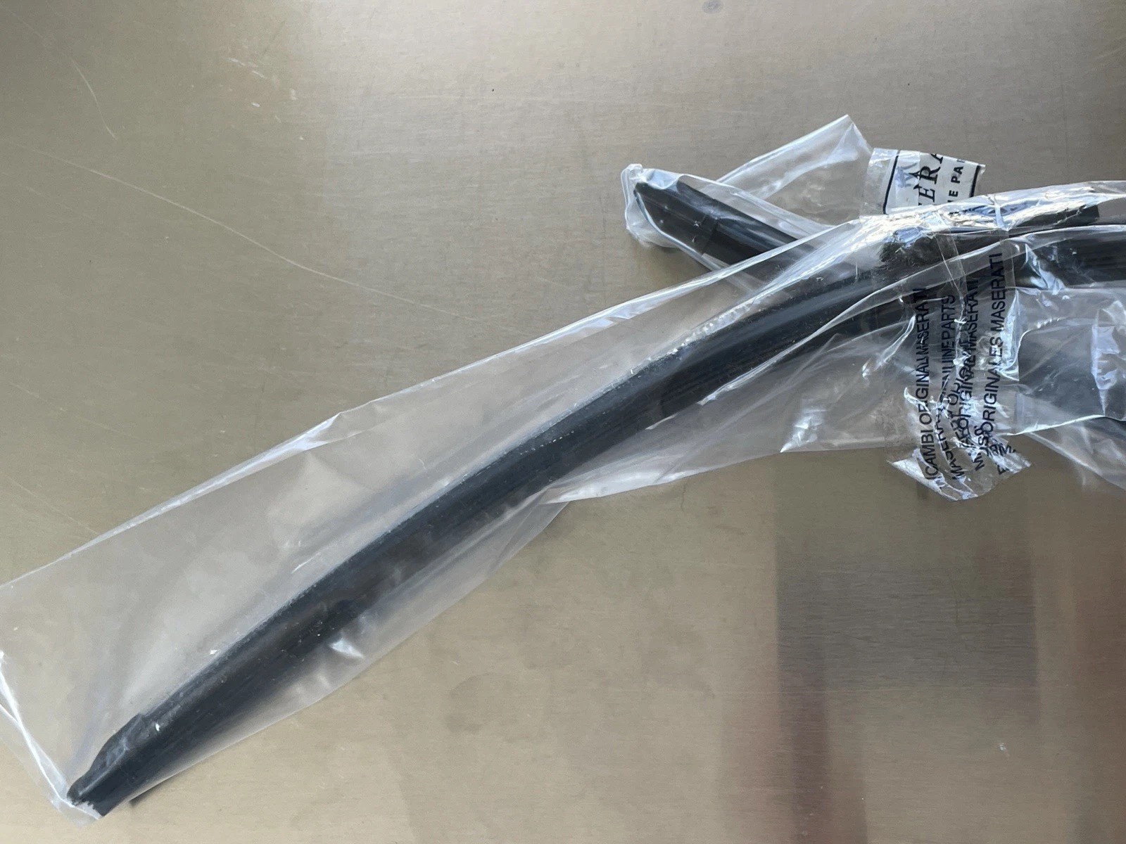 2023 2024 2025 MASERATI GRECALE WINDSHIELD WIPER BLADES FACTORY MASERATI OEM🟢