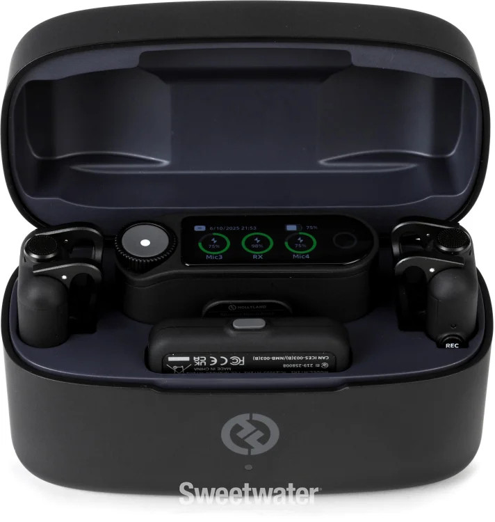 Hollyland Lark Max 2 Combo 4-person Digital Wireless Microphone