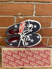 Childs Vans boy/girl shoes size 1  Navy/blue +white stars, brand new with box