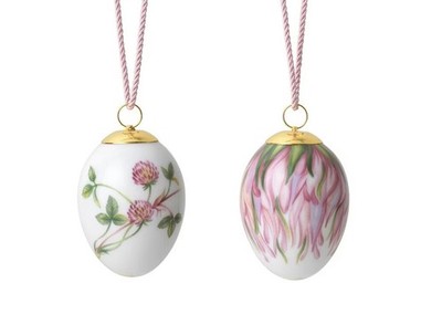Royal Copenhagen Easter egg 2023 Red Clover Buds and Petals 2pc Gift Set 2.36In