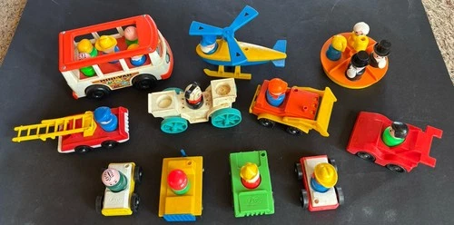 Lot Of Fisher Price Vtg Little People Toys  -29 Pcs: Merry Go Round, Carriage,￼