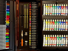 ART Studio BATTAT Art Kit With OIL  Watercolors Pastels Colored PRNCILS Brushes
