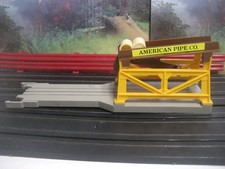 Vintage Tyco US 1 Trucking Pipe Loading Station No Damage