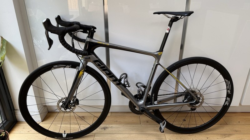 Giant Defy Advanced Pro 1 Road Bike Medium Ultegra Di2 Disc Brakes