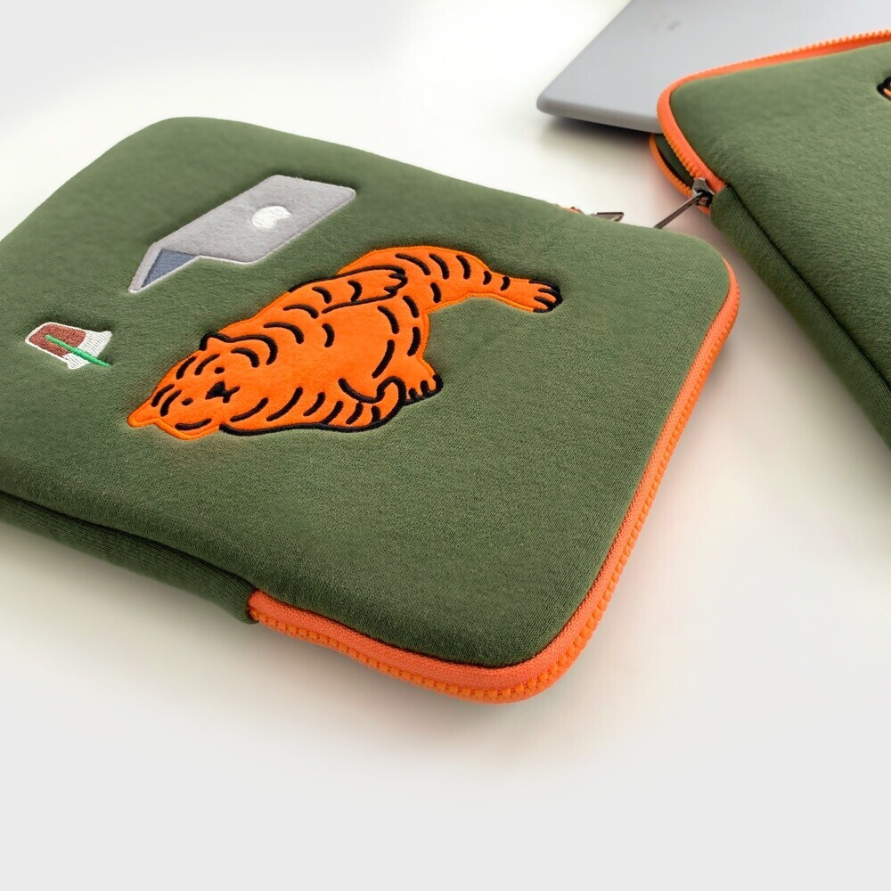 【MUZIK TIGER】Laptop/Tablet Pouch★It's OK![12-14inch] IT'S OK TIGER LAPTOP/TABLET POUCH
