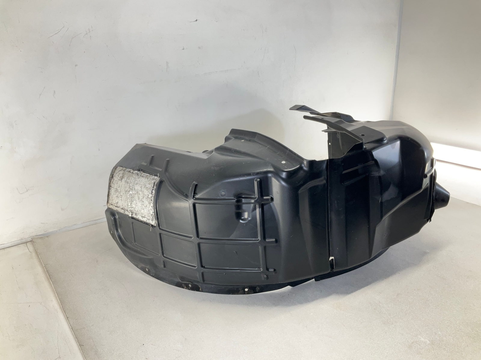 17-20 MASERATI Levante Rear Right Passenger Wheelhouse Liner Splash Shield OEM C