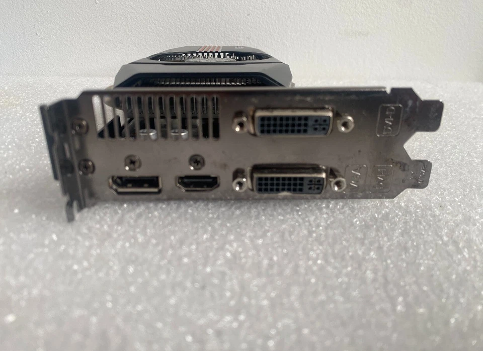 ASUS AMD Radeon HD 6850 1G GDDR5 EAH6850 DC/2DIS/1GD5/V2 PCIe 2.1 x16 Card - Image 3 of 4