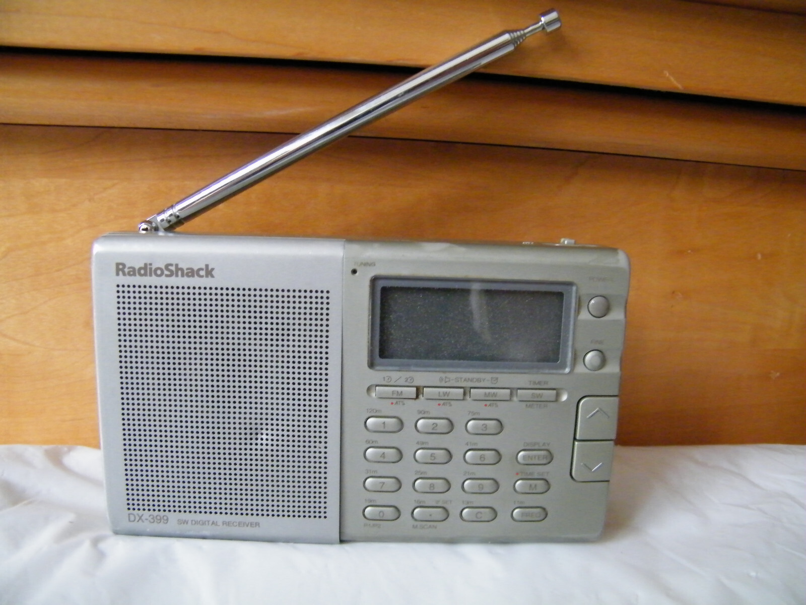Vintage Radio Shack DX399 AMFMSW Receiver (Radio) eBay