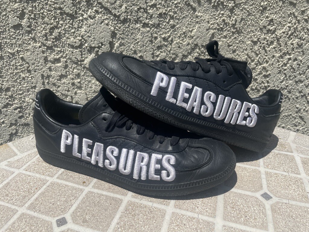 Size 10.5 - adidas Samba x Pleasures 3D 