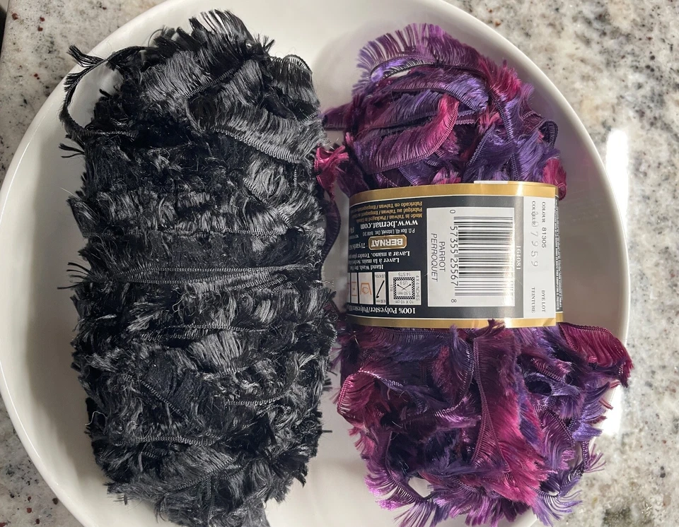 BERNAT Boa Scarf Yarn (2) Skeins Parrot &  Black - Image 2 of 4