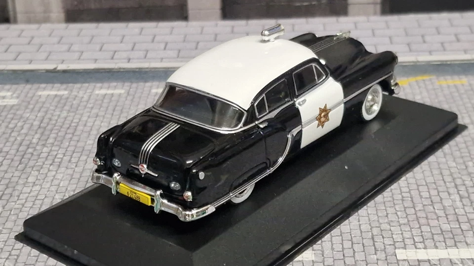 1/43 WHITEBOX - PONTIAC CHIEFTAIN POLICE 1954 - Immagine 3 di 4