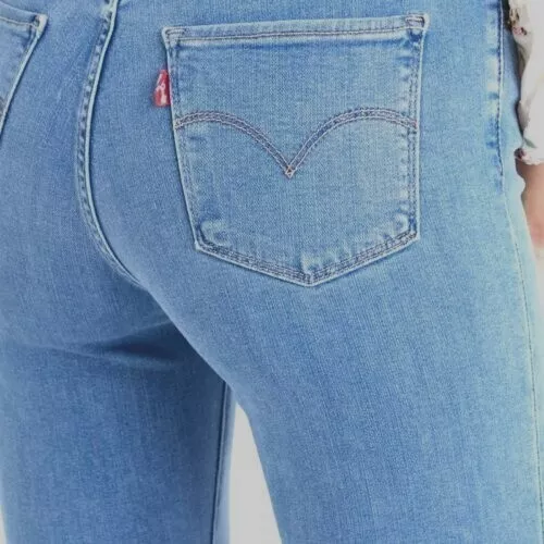 Size 18 top in levis