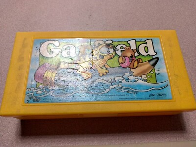 Vintage 1979 Garfield - Garfield Plastic Pencil Box - Empire Pencil Co.~ J1