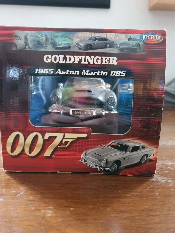 Aston Martin DB5 007 Goldifinger James Bond ERTL 1/18 Joyride new nuovo - Immagine 3 di 4