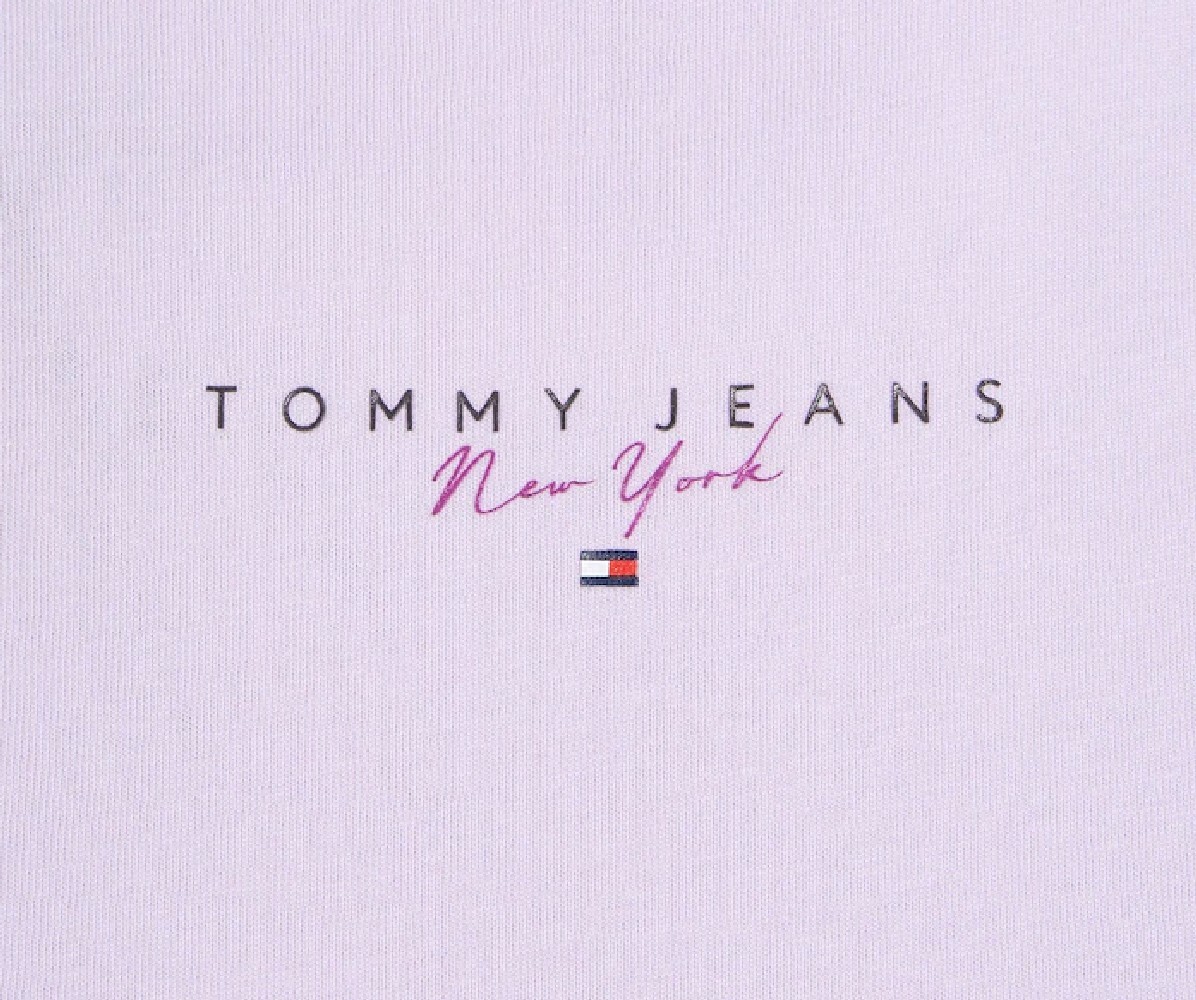 Tommy Jeans Womens Reg Essential Purple Parma T-Shirt DW17828 Lavender Size L image 3
