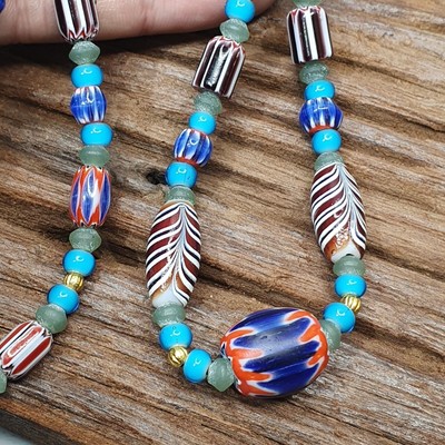 AA Vintage Chevron, jade, White heart, Feather Beads Strand H-11B 