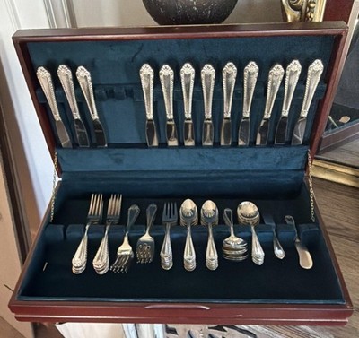 Reed & Barton Old London Silverplate 61 Pc Set with Chest Flatware