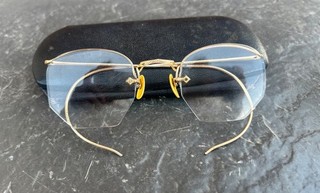 Vintage American Optical AO 1/10 12K GF Eyeglasses & Case Excellent Condition