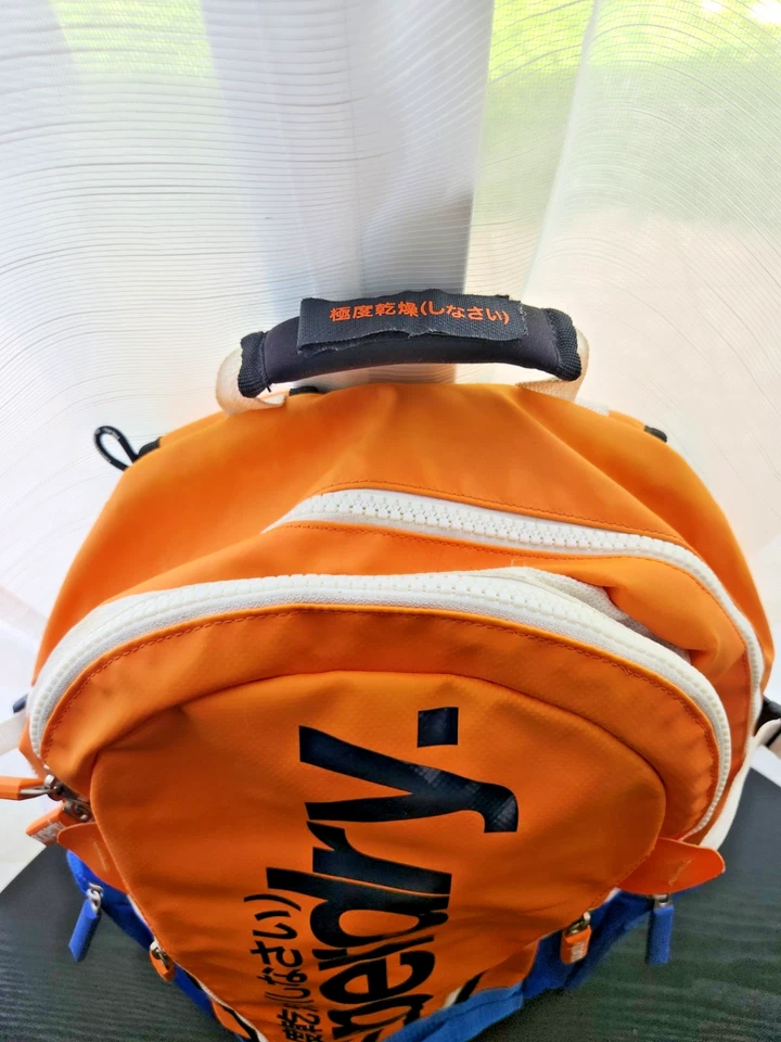 Superdry Rara Mochila Naranja/Azul con Bolsa Acolchada para Portátil Foto 2 de 4