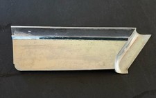 1968-1969 Buick Riviera Gs Front Fender Trim Molding Panel Passenger Rh