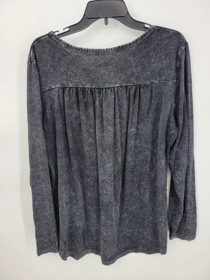Top Coldwater Creek para mujer XL gris oscuro lavado a la piedra tejido cuello Henley informal Foto 2 de 4