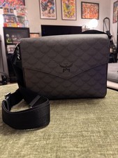 MCM Visetos Canvas  Leather Messenger Bag  Magnetic Flap Black/Grey MSRP 780