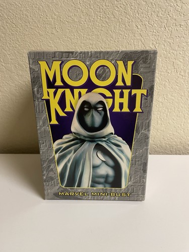 Bowen Designs - Marvel Universe - Moon Knight Mini Bust (#1647/#5000)
