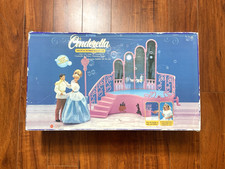 Vintage Cinderella Magical Bubble Ballroom Playset Disney Mattel 1991 NIB