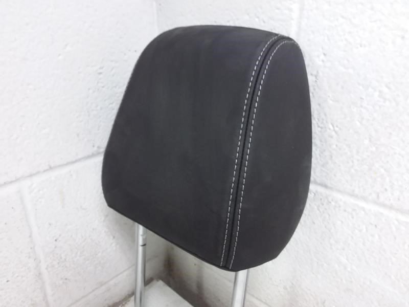 Maserati Grecale 2023 Front Right Headrest Black