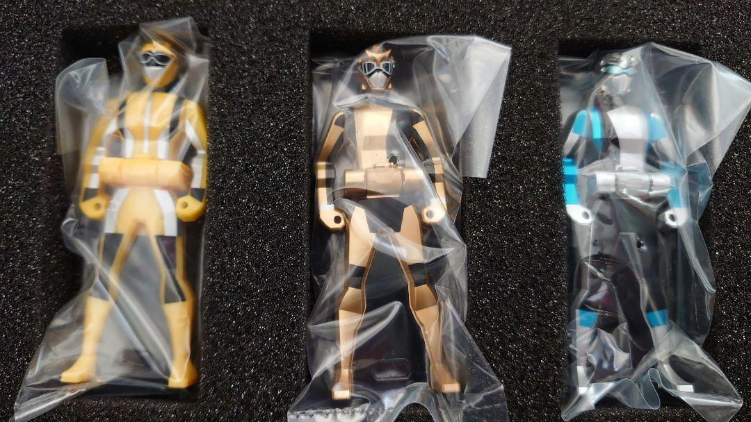 Power Rangers Super Megaforce Gokaiger Ranger Key Set LOST EDITION