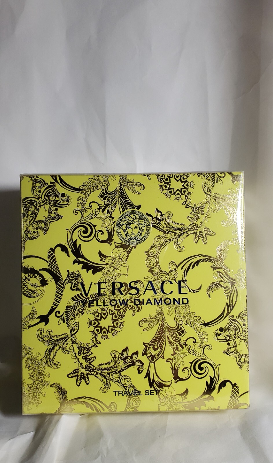 Versace Yellow Diamond 3 oz Perfume Spray & 3.4 oz Body Lotion Set