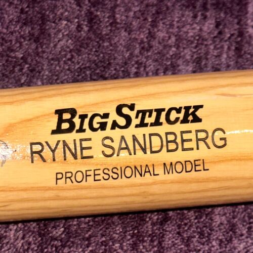 RYNE SANDBERG (Chicago Cubs) Signed Engraved BAT Beckett Auth (BAS) w HOF Inscr - Picture 6 of 9