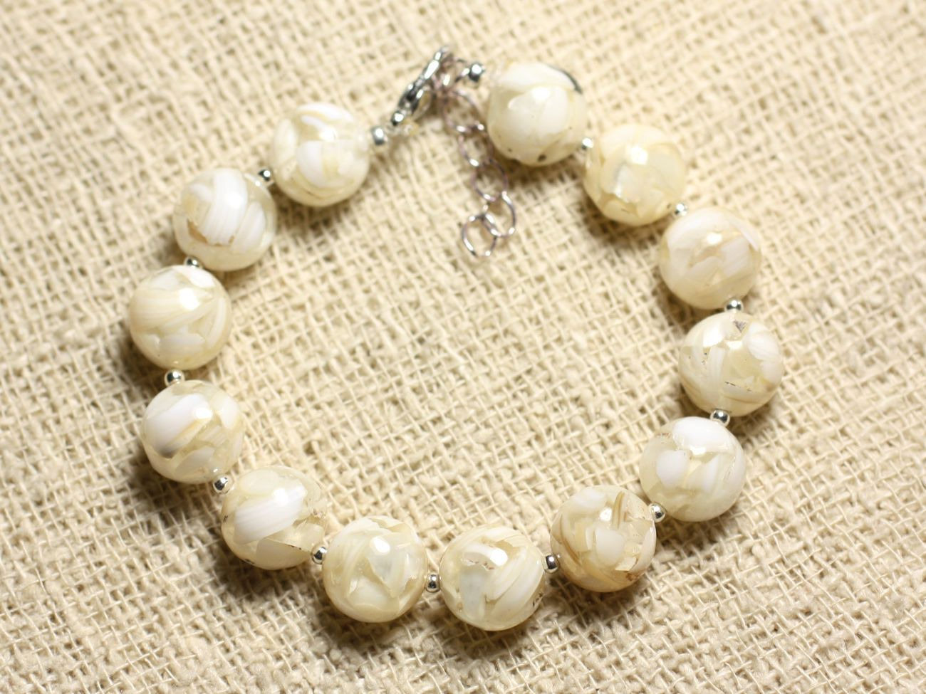 Bracelet Argent 925 Nacre blanche 10mm : le cadeau d'anniversaire idéal avec son écrin délicat