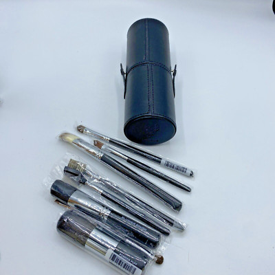 YOUNIQUE 8 PIECE BRUSH SET MAKEUP COSMETIC TOOLS NIP WITH HARD CASE