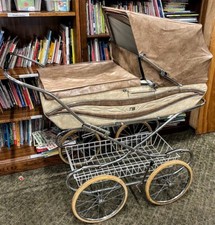 Vintage 1960's BABY CARRIAGE- MINT COND- includes vtg bedding-Read more