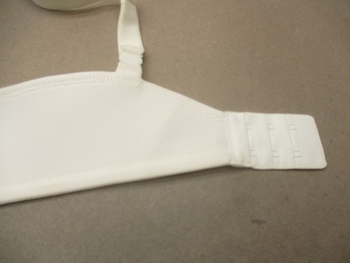 38C Vanity Fair Womens White Lined Underwire Back Closure Adjustable Demi Bra 9G - Picture 4 of 8