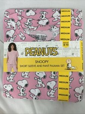 NWT Peanuts Snoopy Women s Medium PJs Short Sleeve Pant Pink Pajama Set
