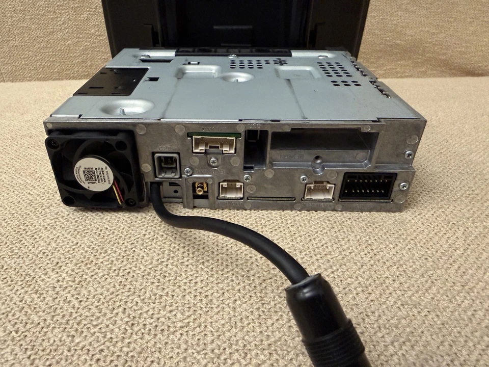 Alpine INE-F904DC Halo 9 autoradio multimediale 9" 1 Din con DAB+ mappe camper - Immagine 3 di 4