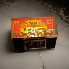 1980’s Vintage Budweiser Beer Clydesdale Horse Team Cash register light Clock