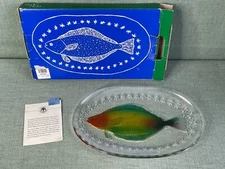 Vintage Studio Nova Colored Fish Glass Serving Platter 11" Plate SA881-349