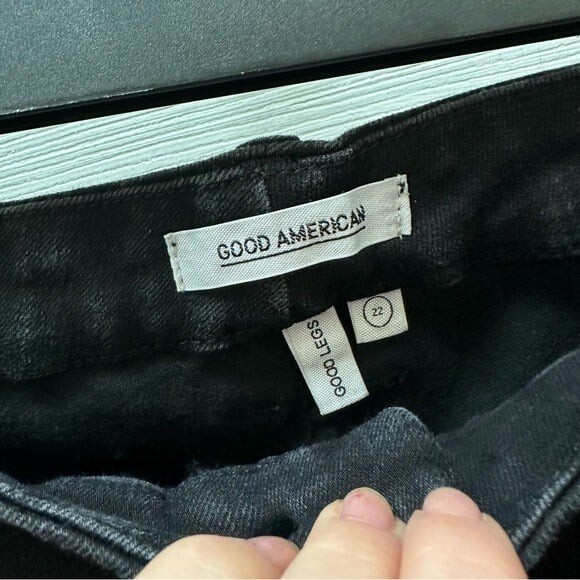 Good American Good Legs black high rise jeans velvet side panel 22