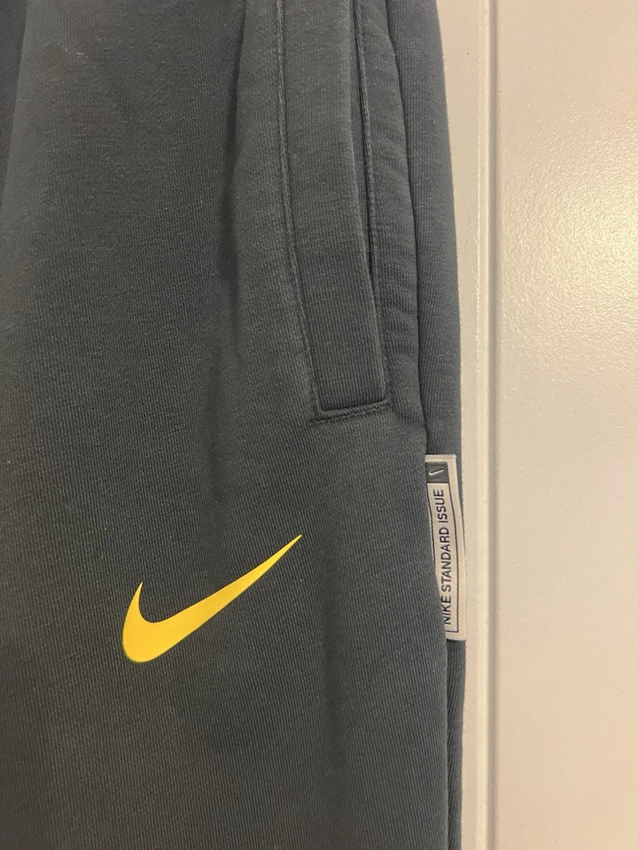 Nike DriFit NBA Los Angeles Lakers City Edition Sweatpants (Sz L) - Image 2 of 4
