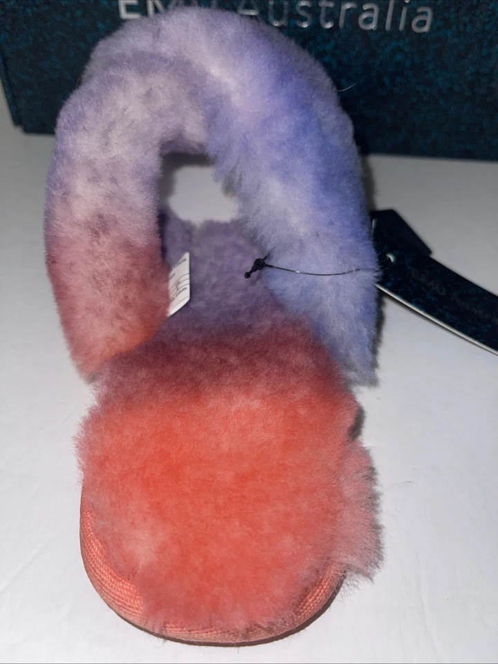 NUEVO EN CAJA EMU Australia Mayberry Tie Dye Piel de Oveja Lana Zapatillas Rosa Púrpura Para Mujer Foto 3 de 4