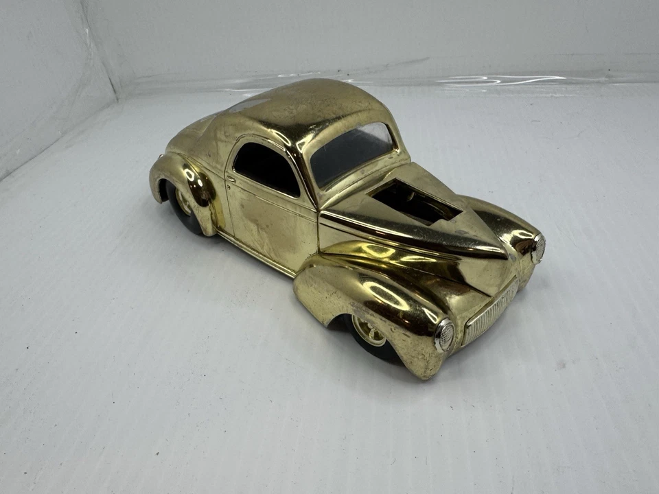RACING CHAMPIONS 1998 HOT ROD "41 WILLYS 1:24 GOLD DIE CAST CAR - Image 2 of 4