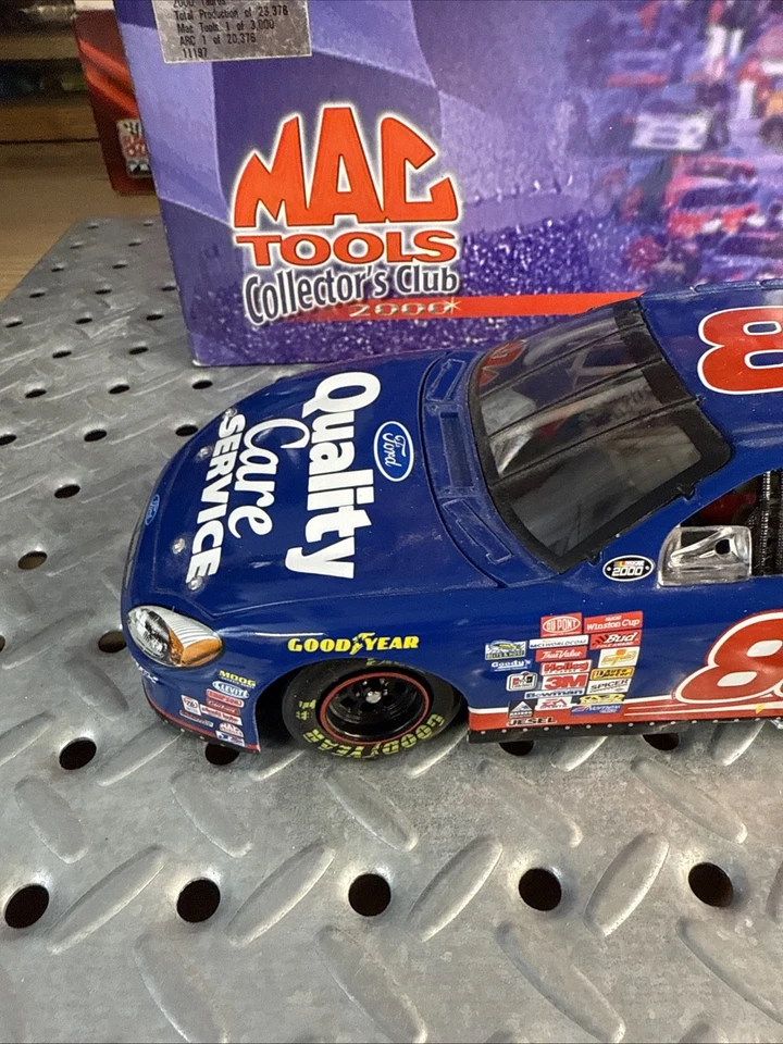 2000 Dale Jarrett Ford Quality Care Service Credit 1/24 Action NASCAR Diecast - Image 2 of 3